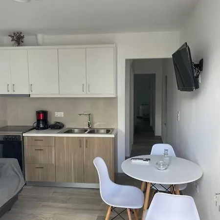 Enastron Cozy & Quiet Apartment